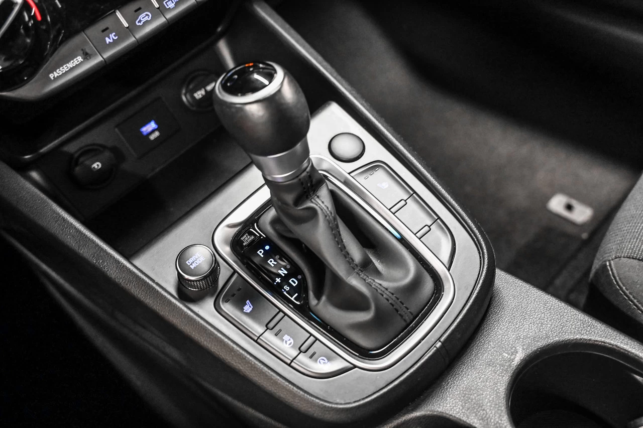 2023 Hyundai Kona Preferred Main Image