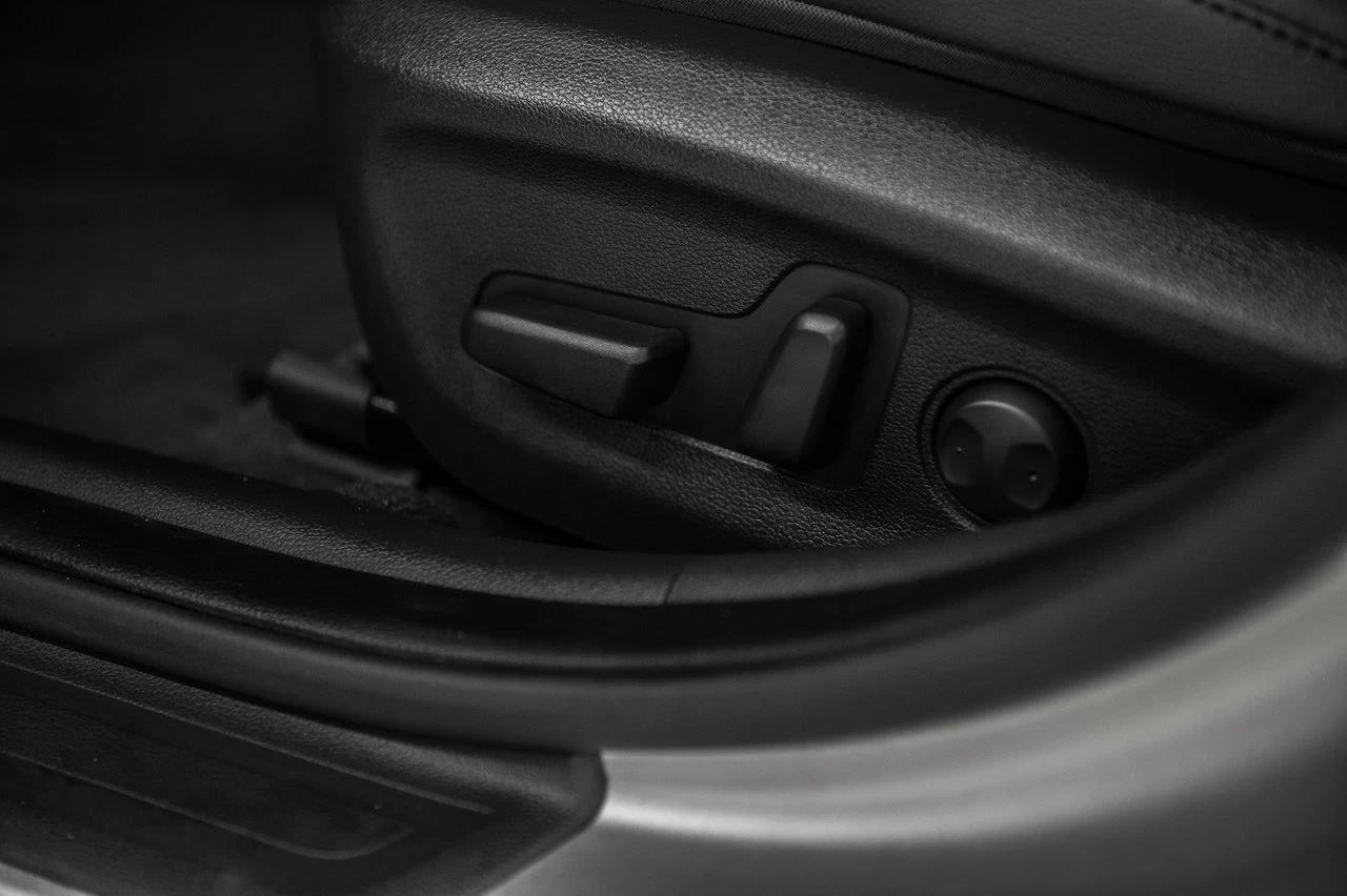 2019 Hyundai Elantra Ultimate Main Image