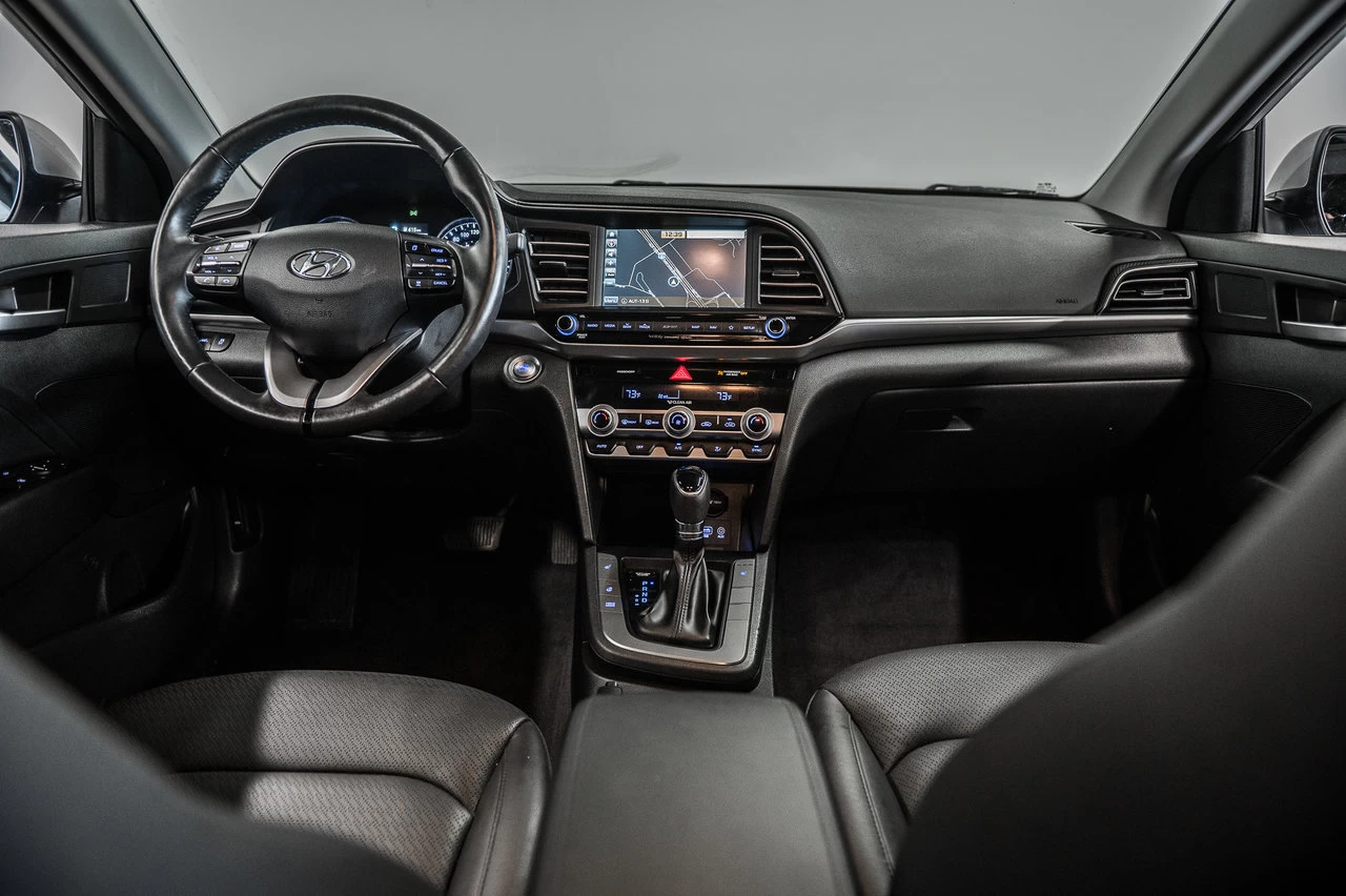 2019 Hyundai Elantra Ultimate Main Image