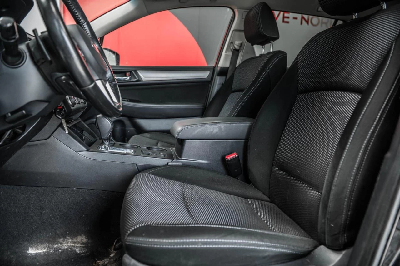 2015 Subaru Outback Touring 4 cylindres Garantie 1 AN Main Image