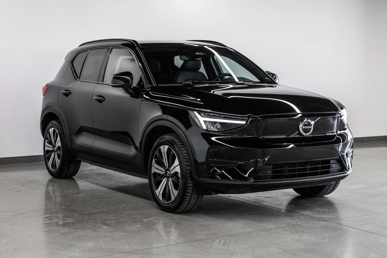 2023 Volvo XC40 Core Awd Image principale