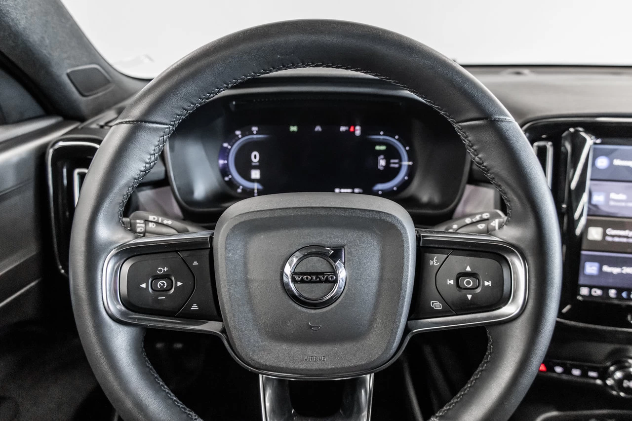 2023 Volvo XC40 Core Awd Image principale