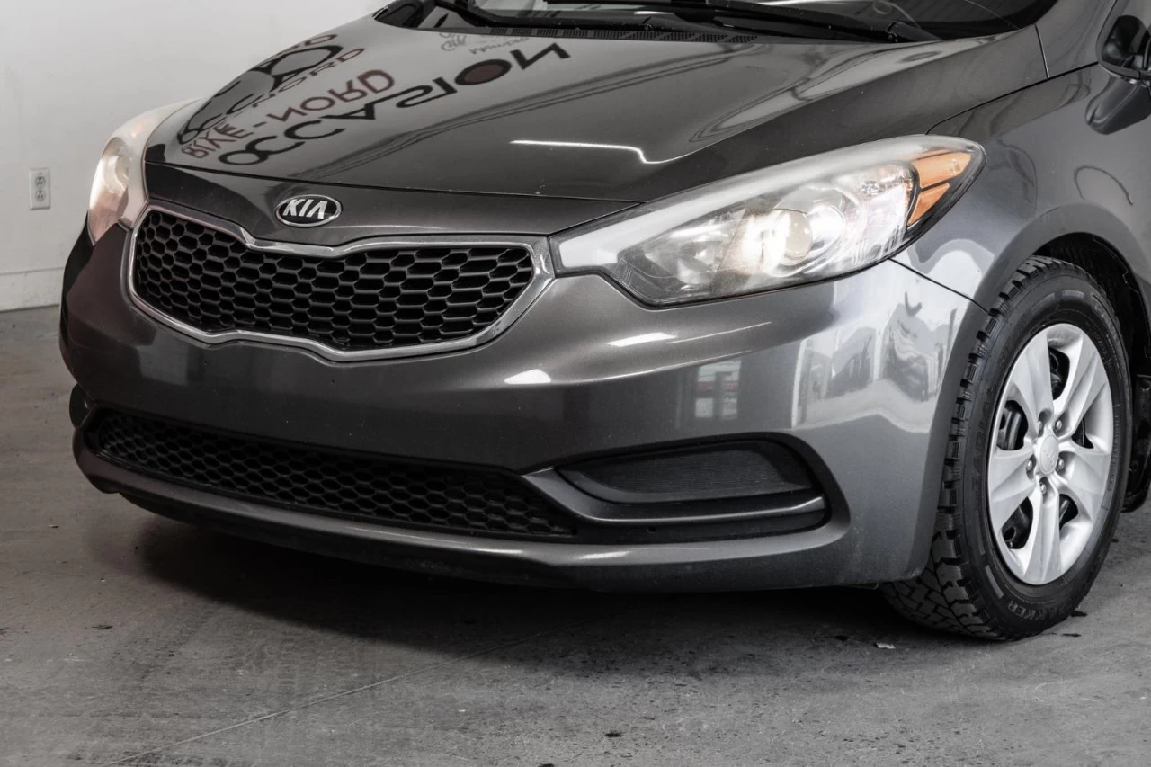 2014 Kia Forte Manuelle de base Garantie 1 AN Image principale