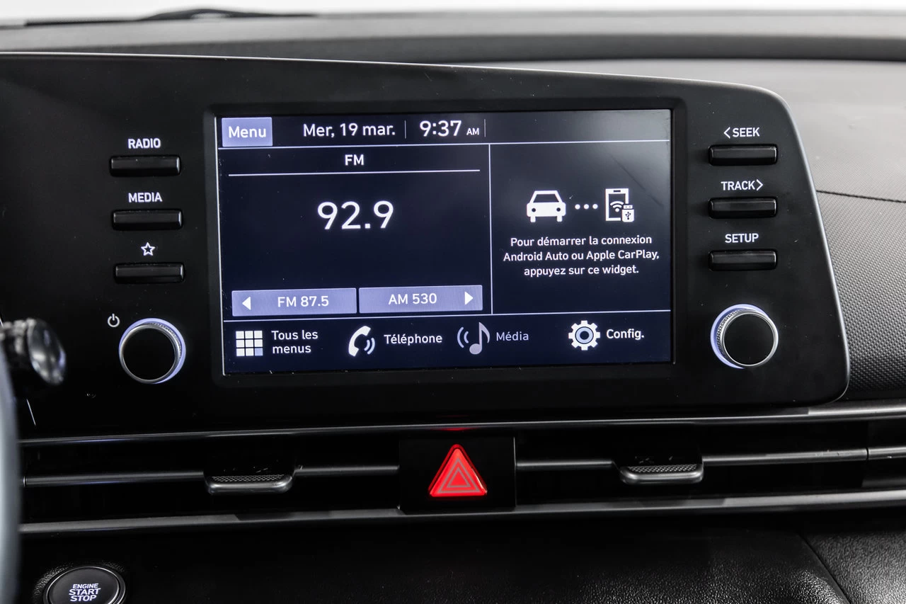 2022 Hyundai Elantra Preferred Main Image