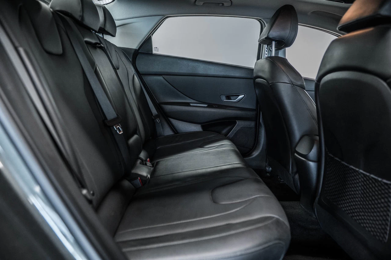 2023 Hyundai Elantra Luxury Image principale