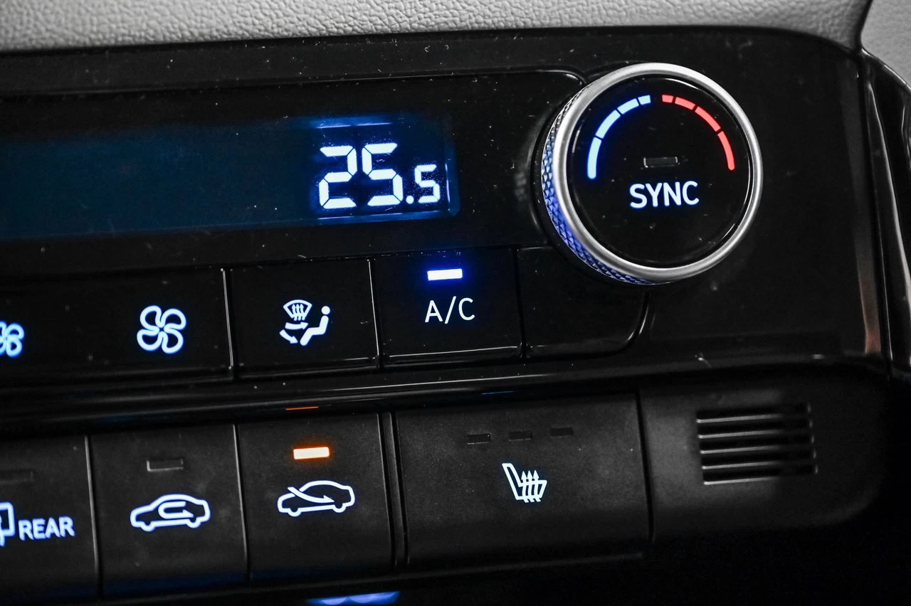 2021 Hyundai Elantra Ultimate Tech Main Image