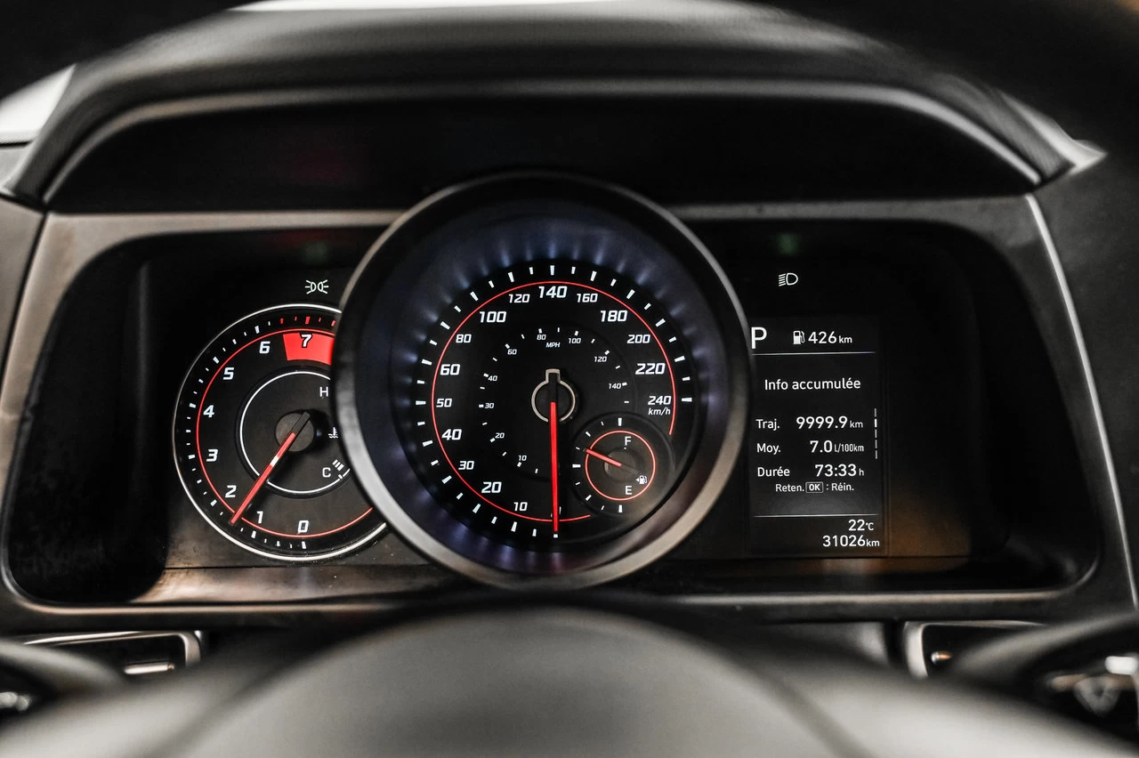 2022 Hyundai Elantra Preferred Main Image
