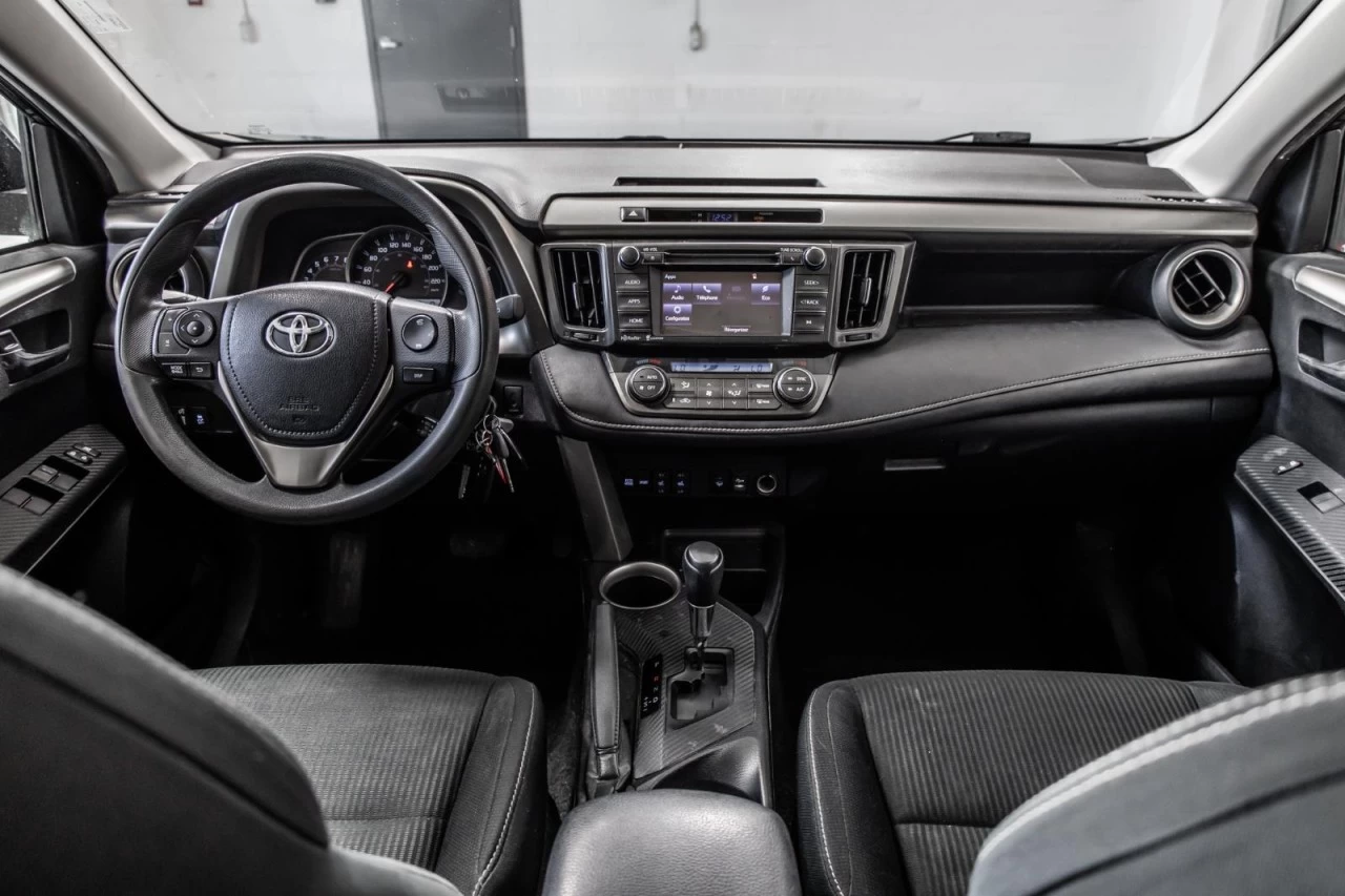 2014 Toyota RAV4 2x4 XLE Garantie 1 AN Image principale