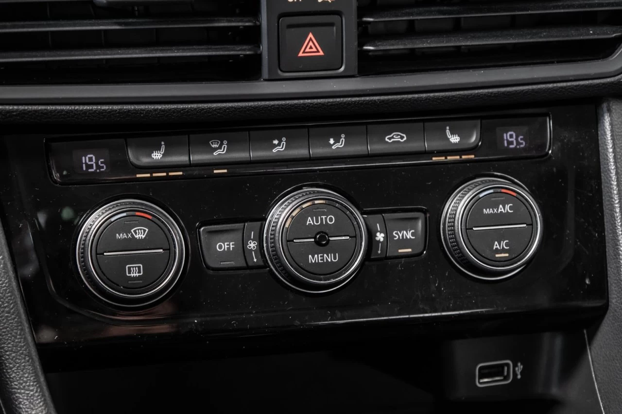 2020 Volkswagen Jetta Highline TOIT.OUVRANT+CUIR+CARPLAY+SIEGES.CHAUFF Main Image