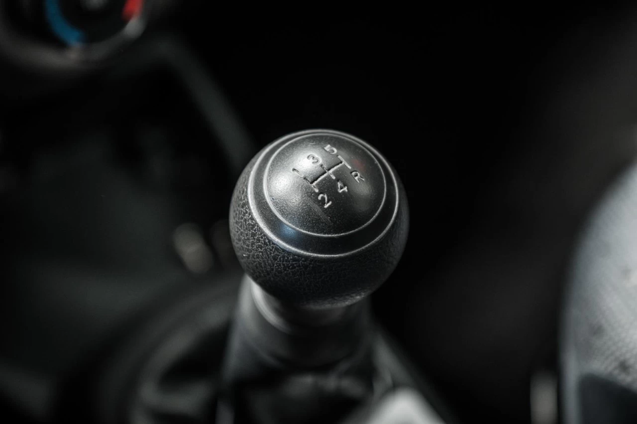 2009 Toyota Yaris Manuelle de base AUBAINE!!! Main Image