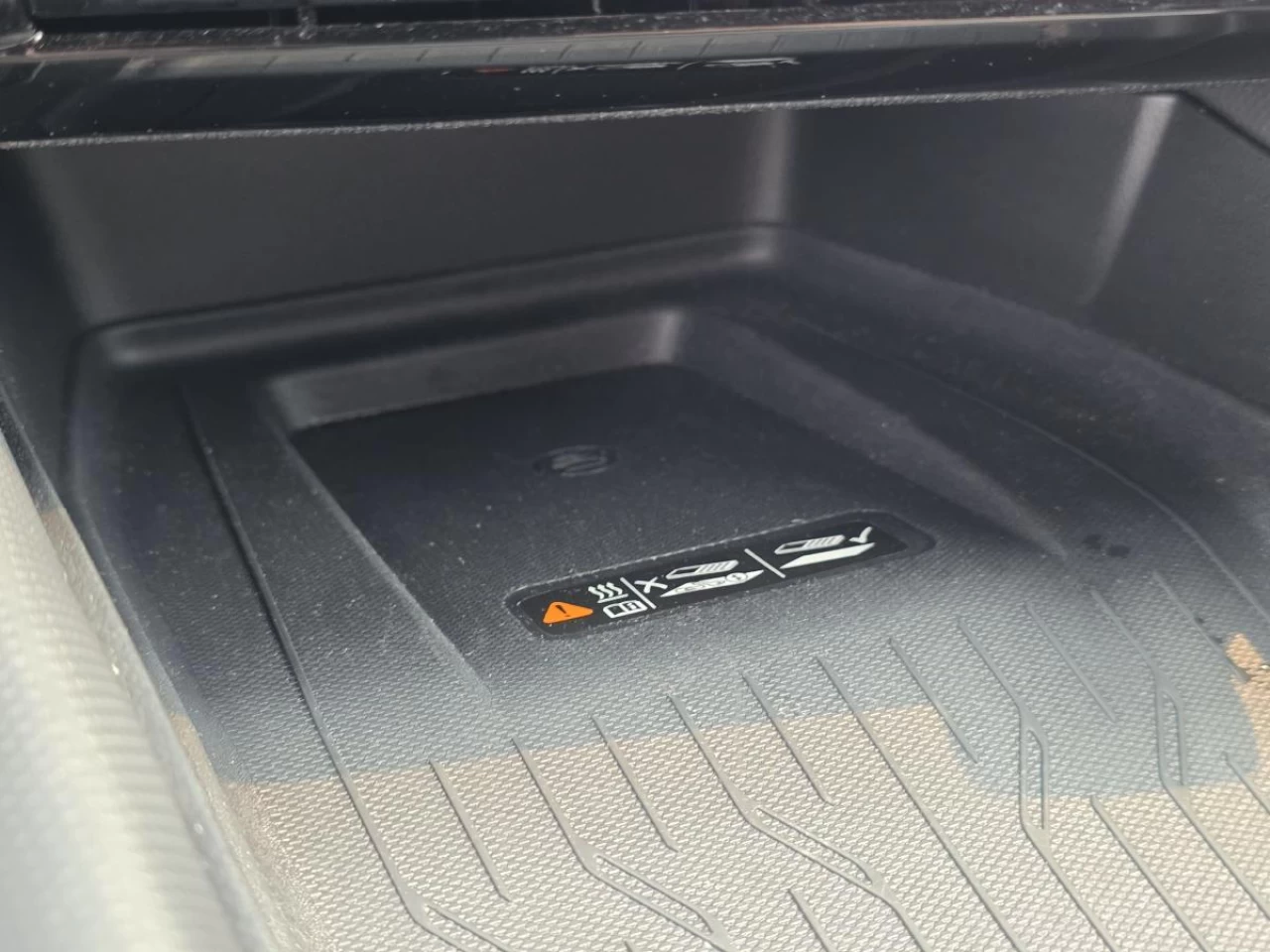 2025 Chevrolet Equinox EV 4dr RS Main Image