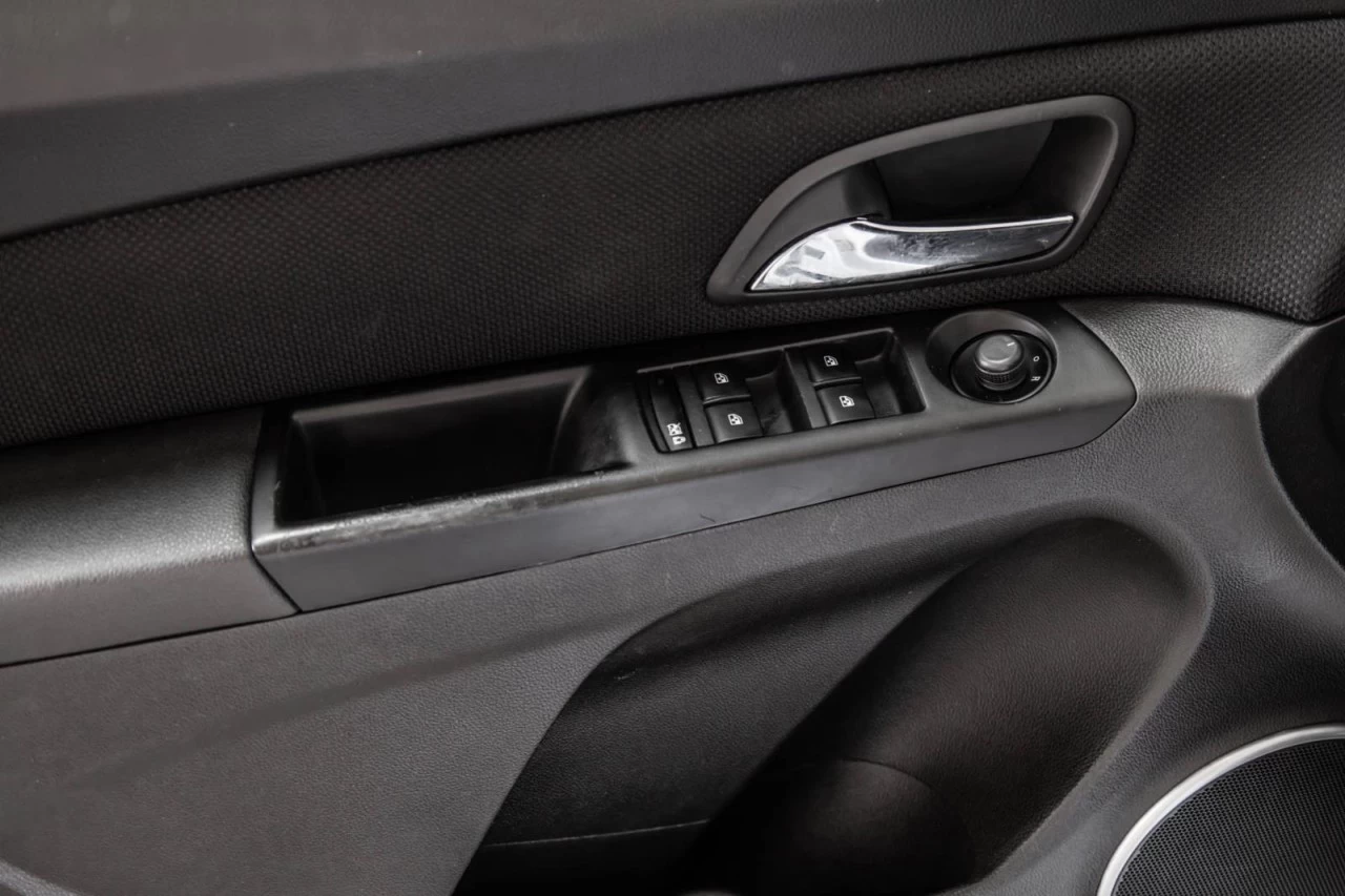 2011 Chevrolet Cruze Automatique BAS KM Image principale