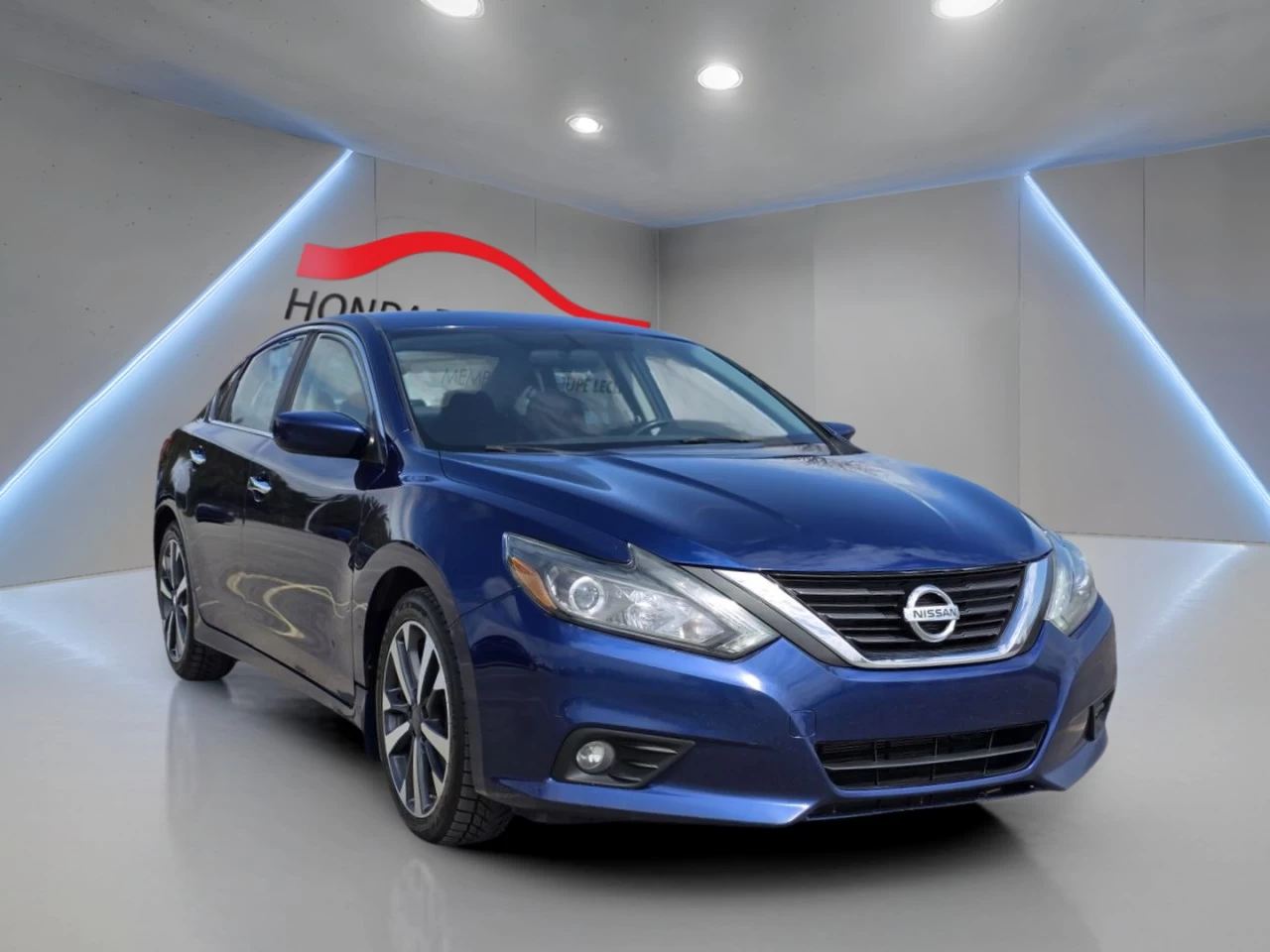 2017 Nissan Altima 4dr Sdn I4 CVT 2.5 SR Image principale