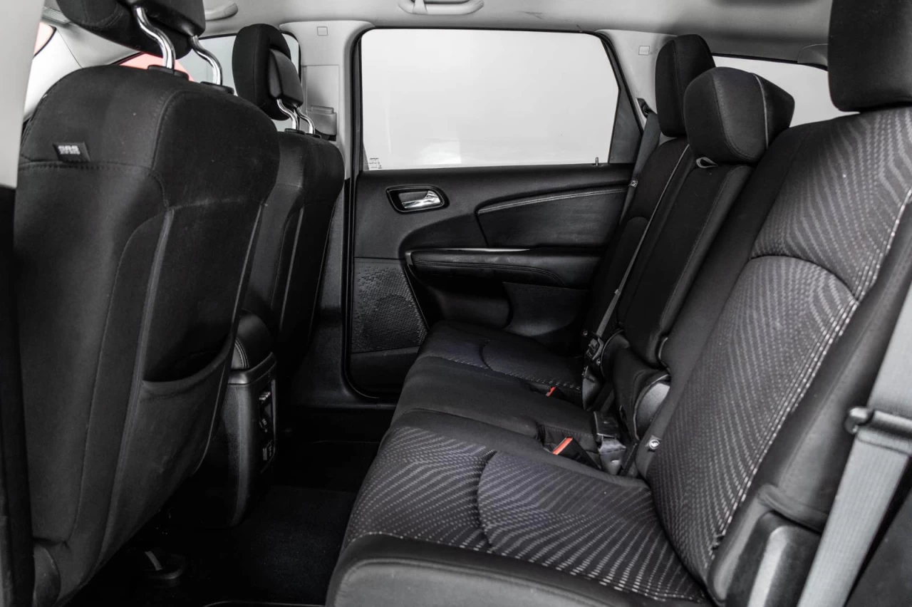 2015 Dodge Journey SXT V6 2x4 7 places Garantie 1 AN Image principale