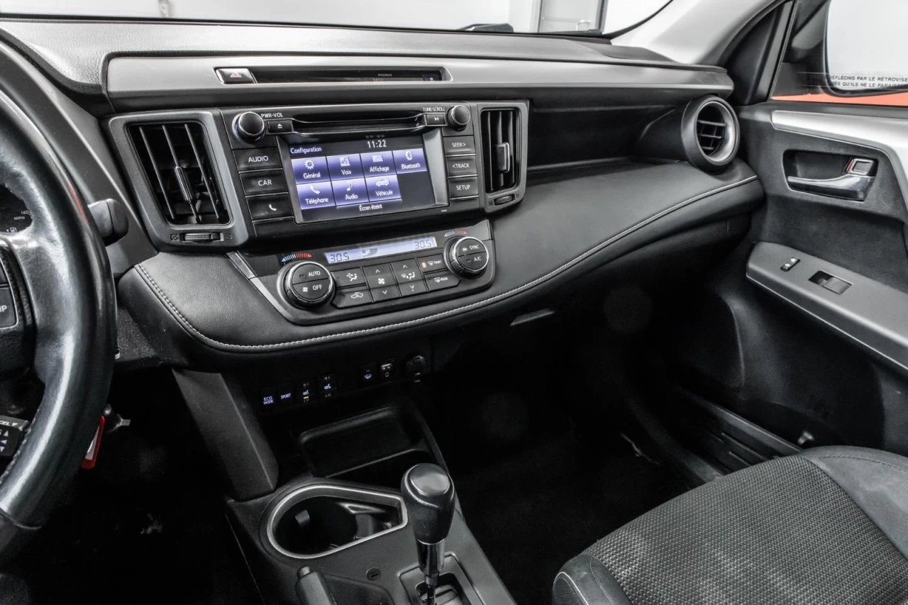 2016 Toyota RAV4 AWD XLE GARANTIE 1 AN Main Image