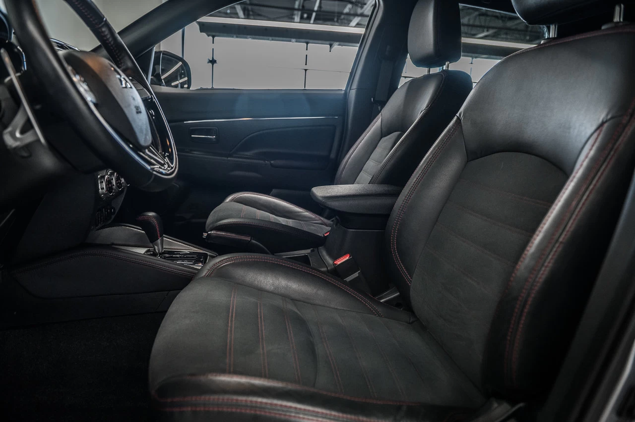 2022 Mitsubishi RVR Le Awc Image principale