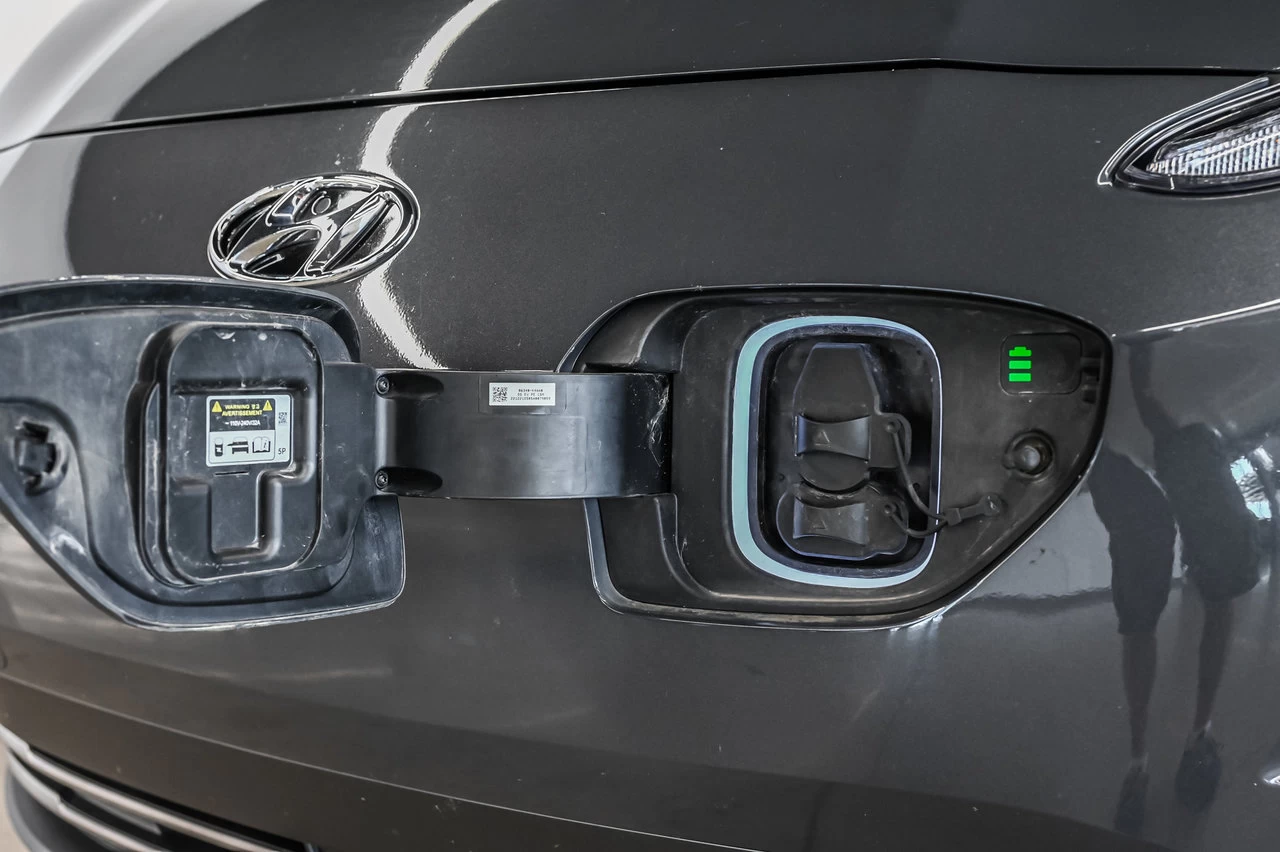 2023 Hyundai Kona electric Preferred Main Image
