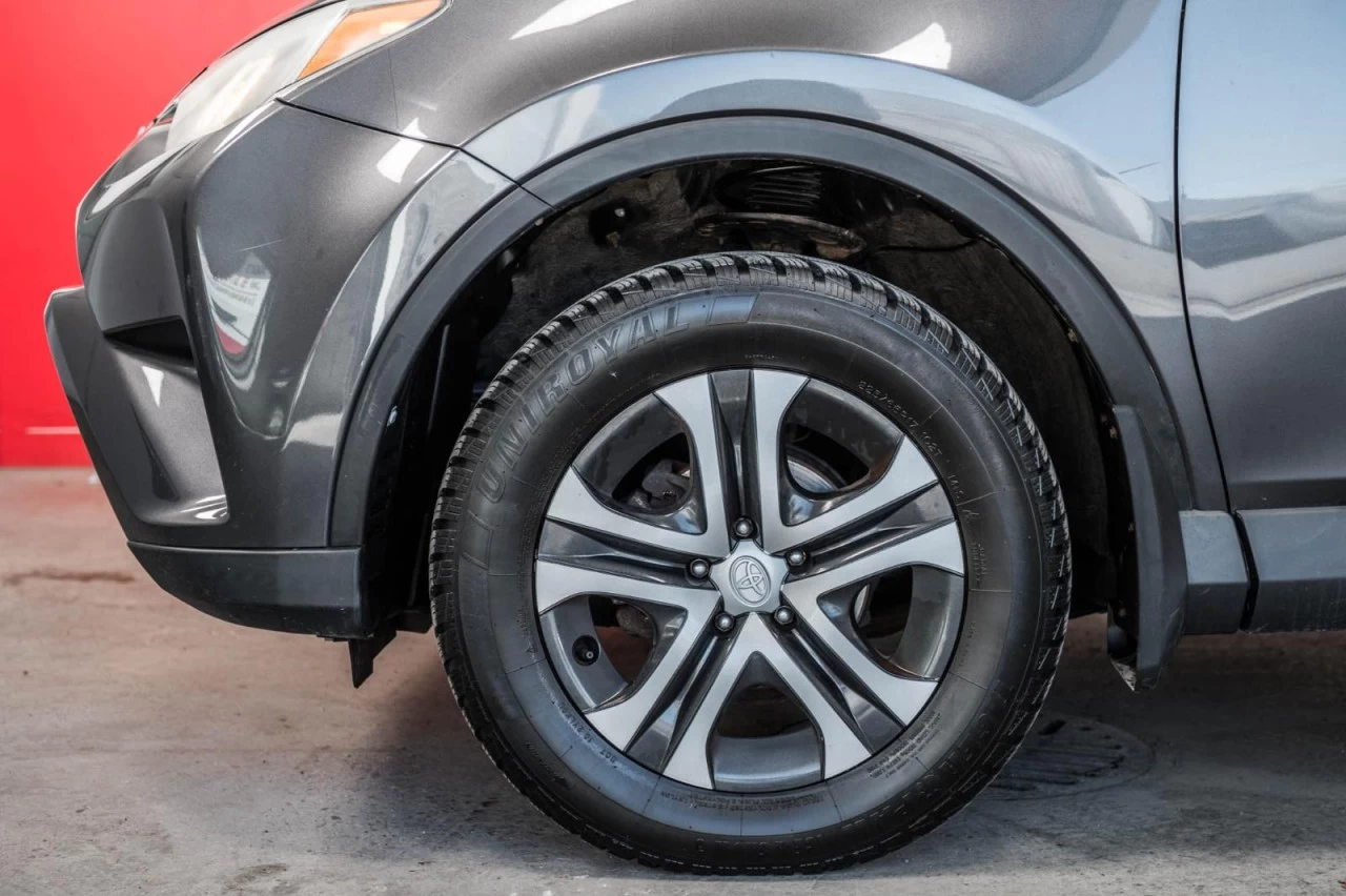 2016 Toyota RAV4 LE AWD+SIEGES.CHAUFF+BLUETOOTH+CAM.RECUL+REG.VITES Main Image