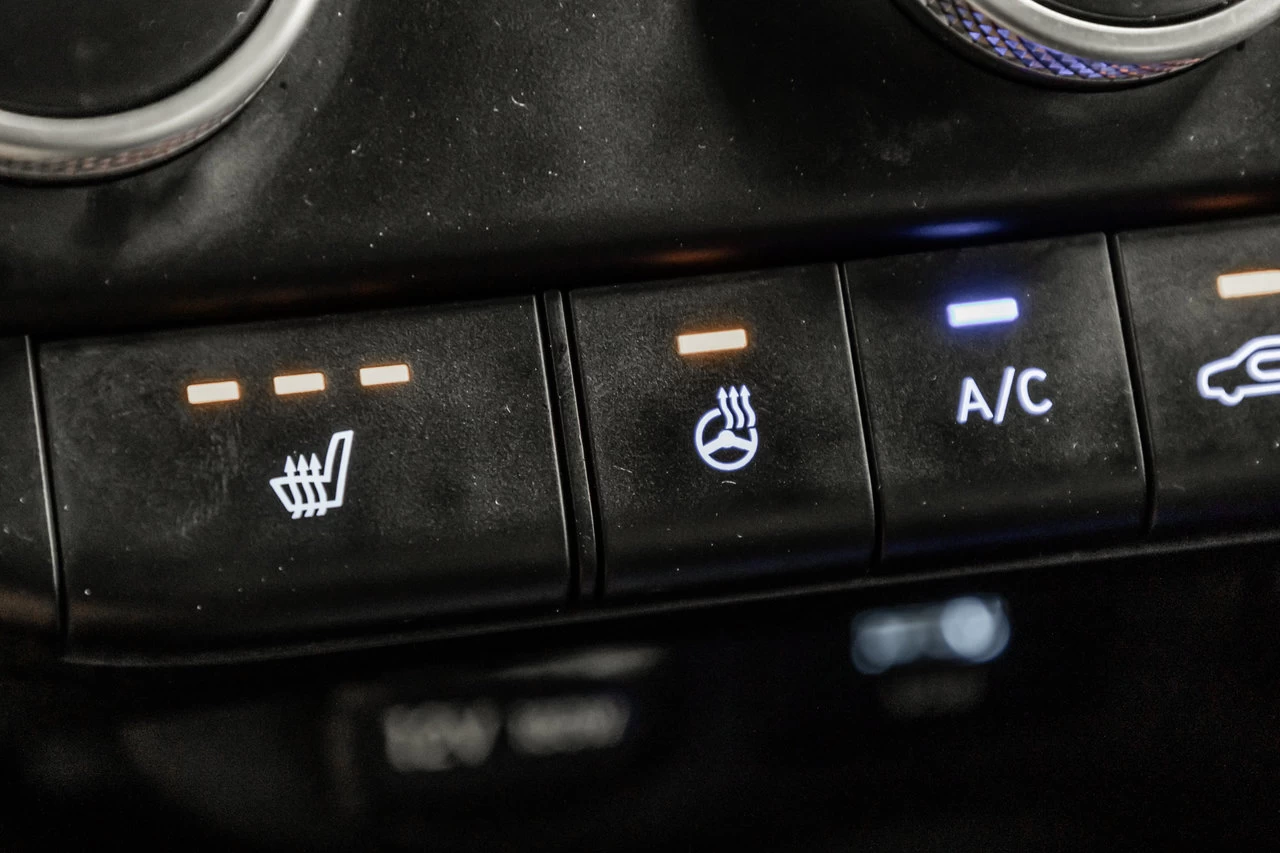 2023 Hyundai Elantra Preferred Main Image