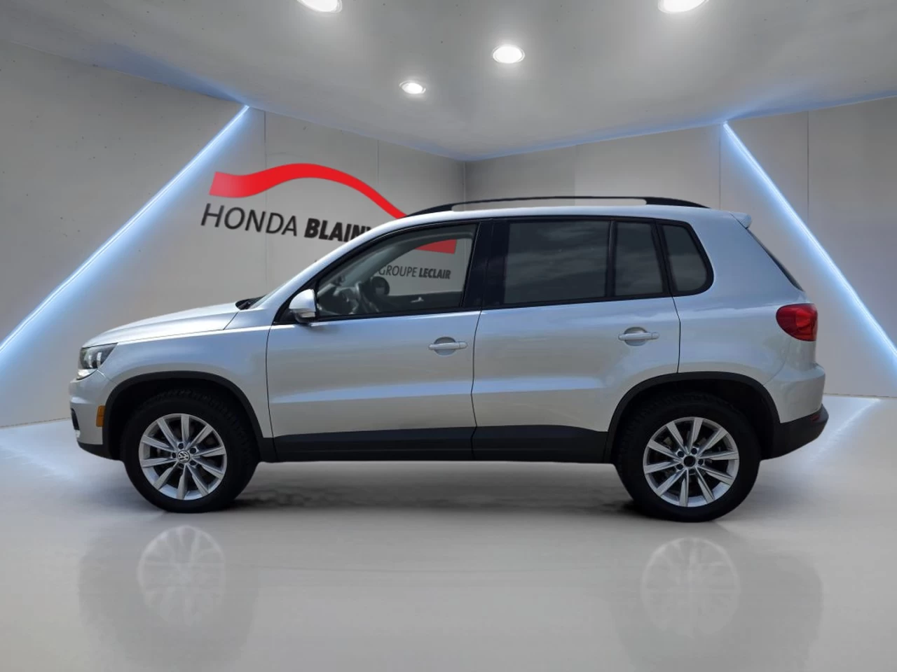 2013 Volkswagen Tiguan 4dr Auto Trendline 4Motion Image principale
