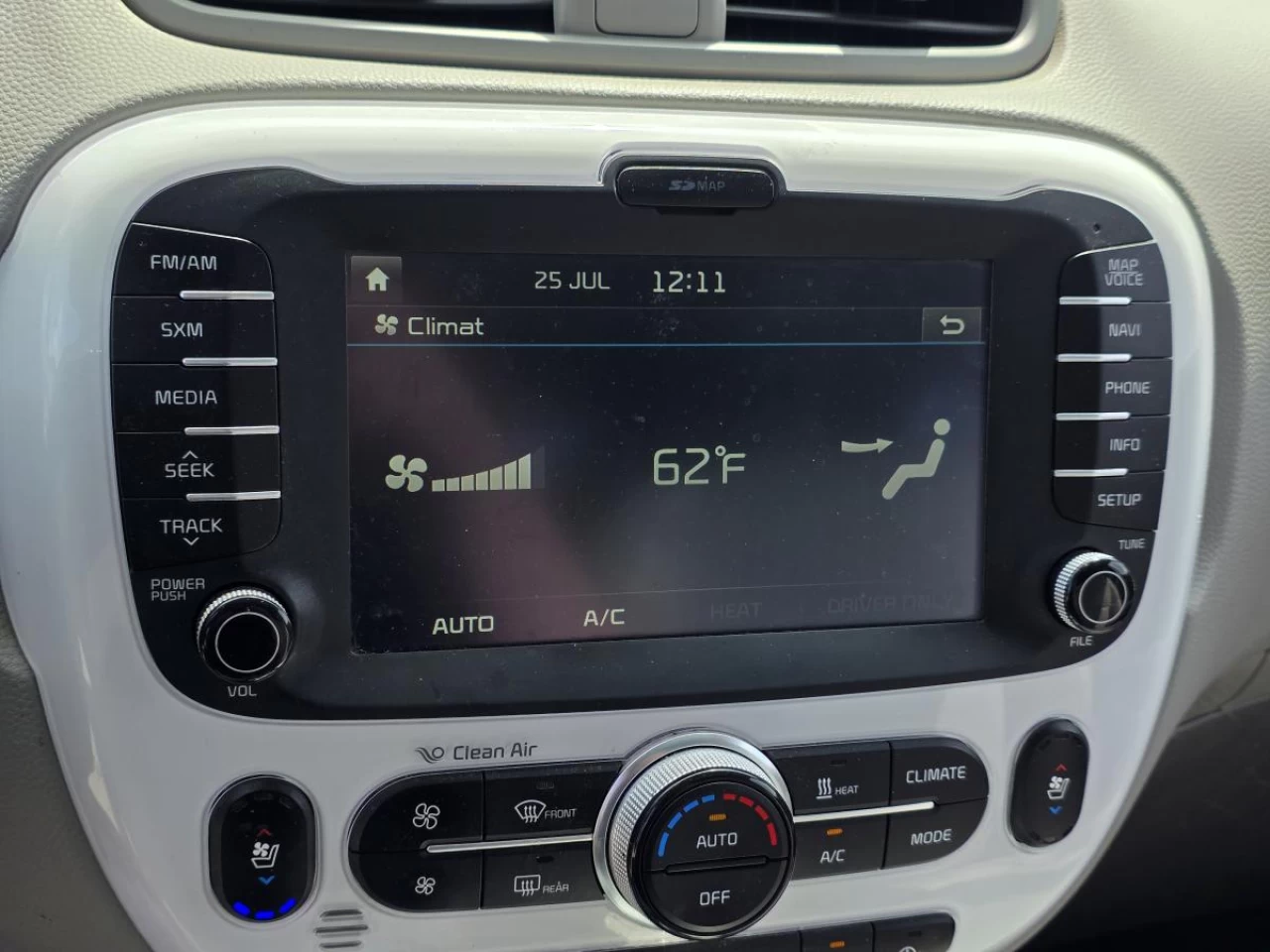 2016 Kia Soul EV 5dr Wgn Luxury Image principale