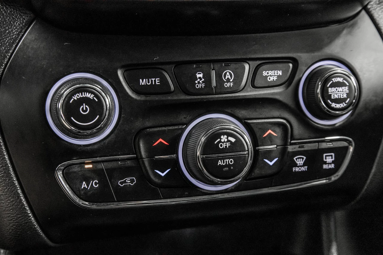 2019 Jeep Cherokee Limited V6 4x4 Main Image