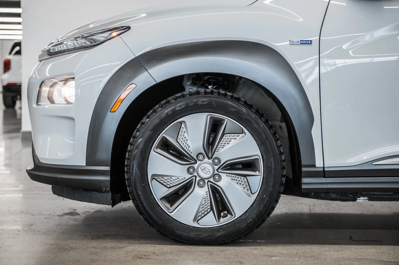 2020 Hyundai Kona electric Preferred Twotone Main Image