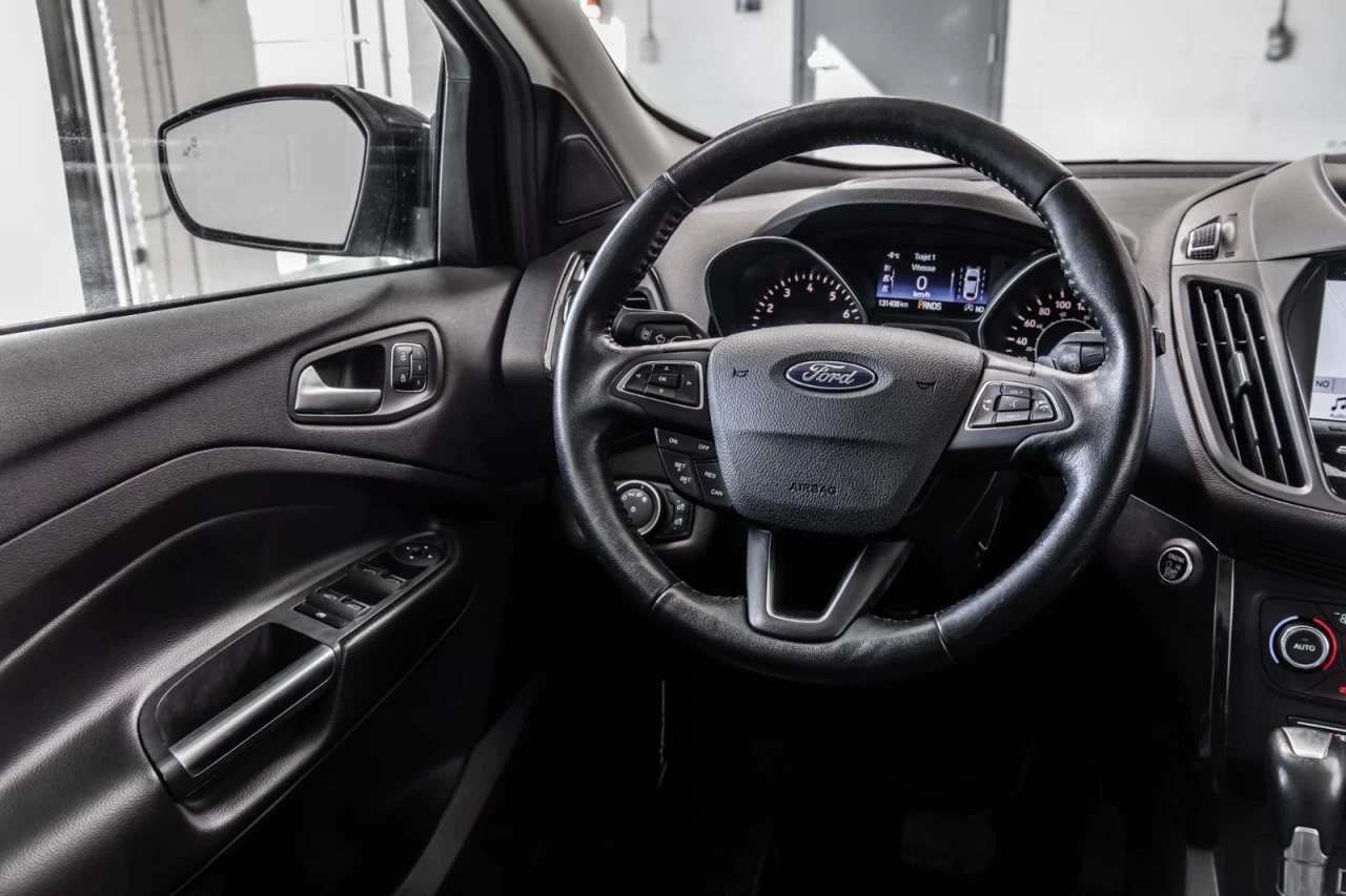 2017 Ford Escape Titanium 4WD+NAVI+TOIT.PANO+CUIR+SIEGES.CHAUFFANTS Image principale