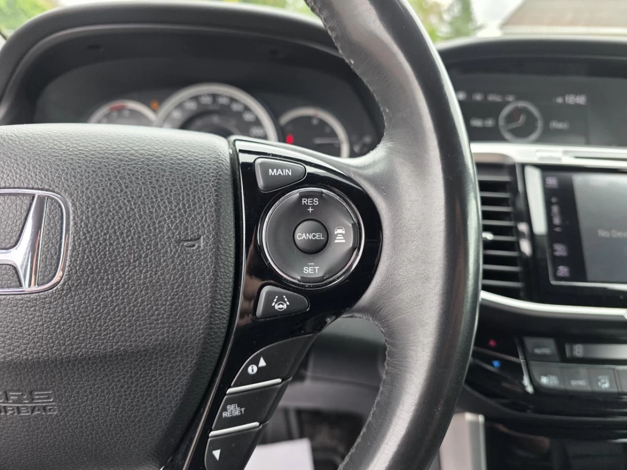 2016 Honda Accord Sedan Touring CVT Main Image