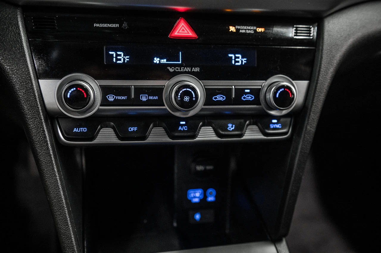 2019 Hyundai Elantra Ultimate Main Image