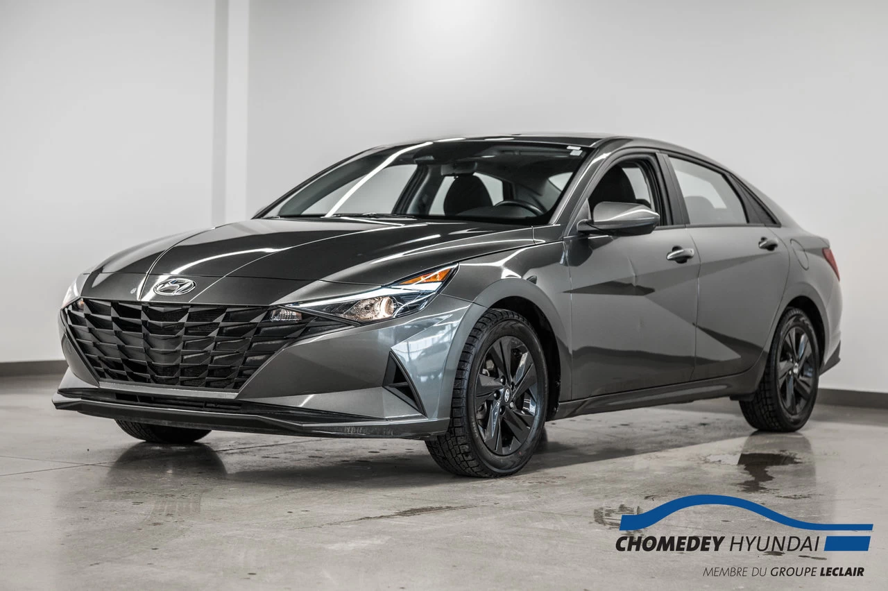 2023 Hyundai Elantra Preferred Tech Image principale