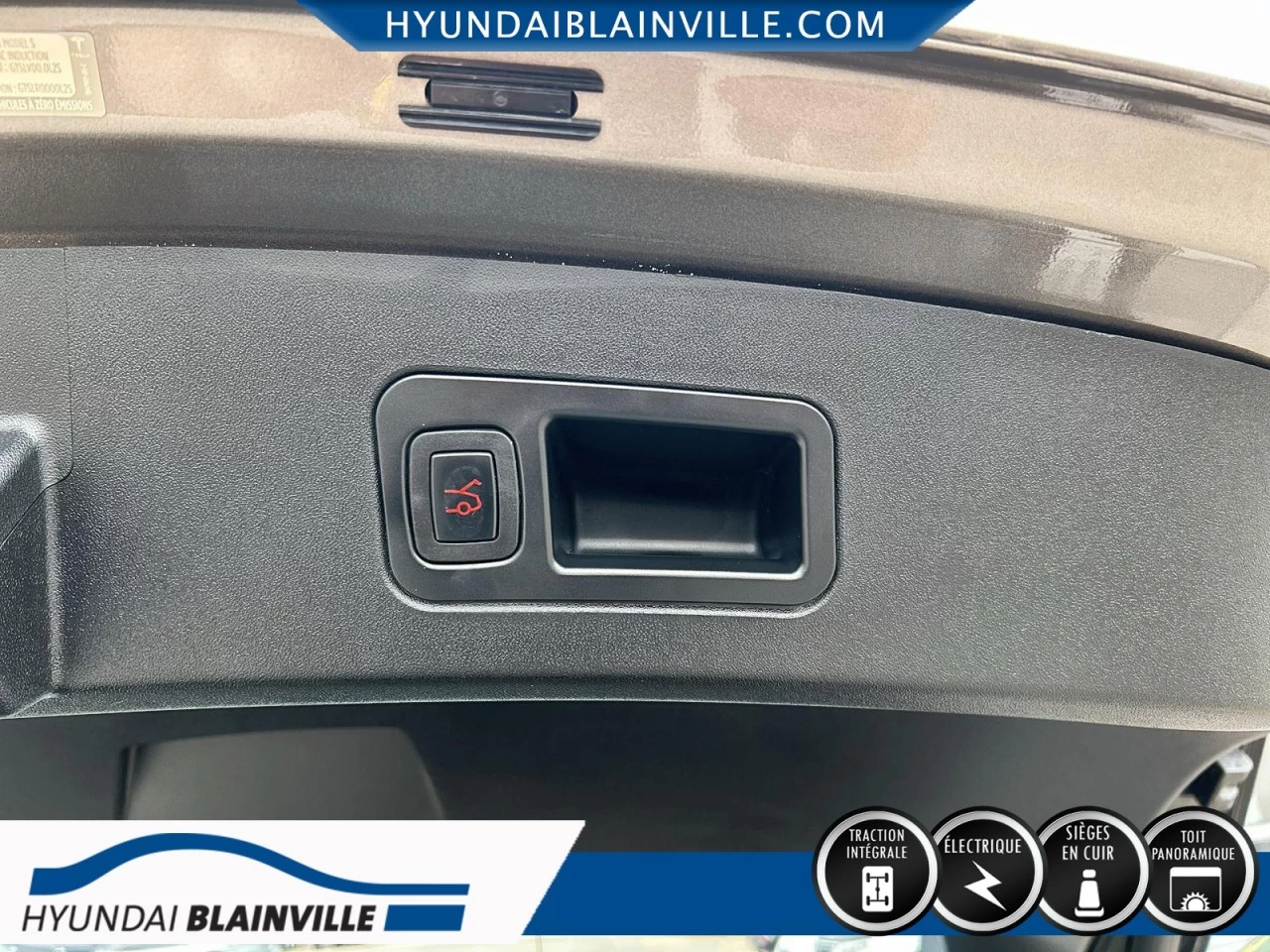 2016 Tesla Model S 90D, AWD, CUIR, TOIT PANO, NAVIGATION+ Image principale