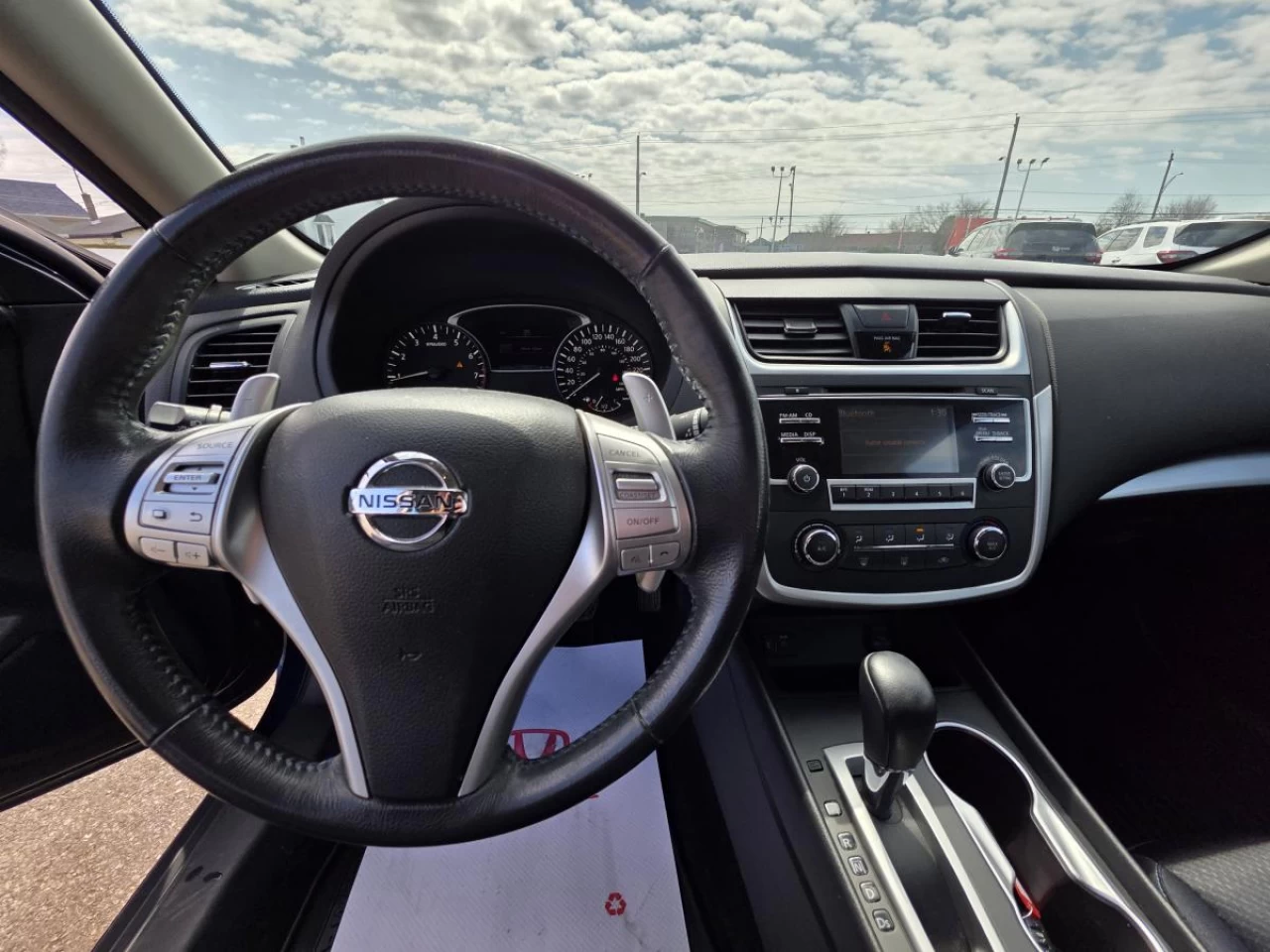 2017 Nissan Altima 4dr Sdn I4 CVT 2.5 SR Image principale