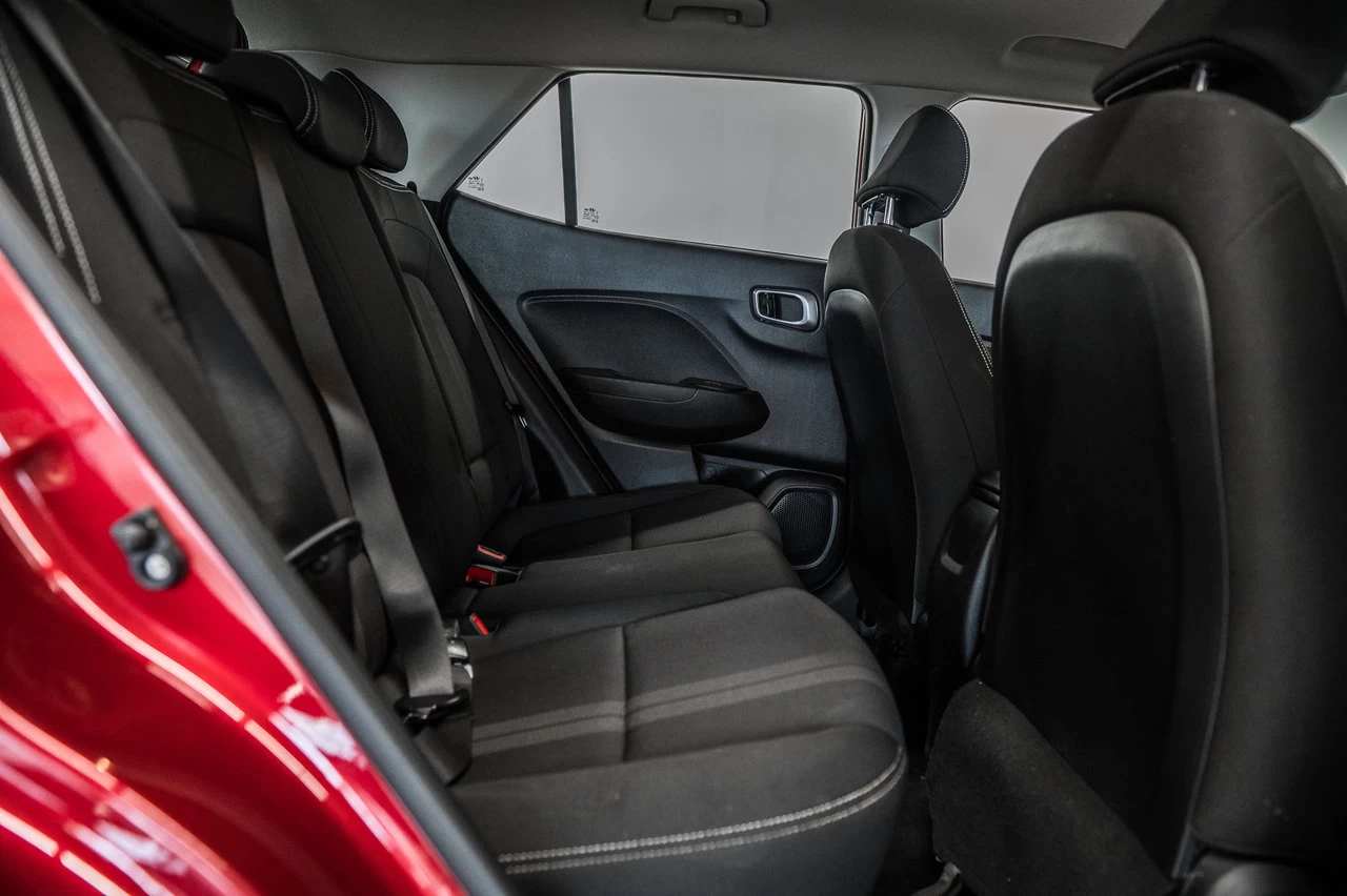 2023 Hyundai Venue Preferred Main Image