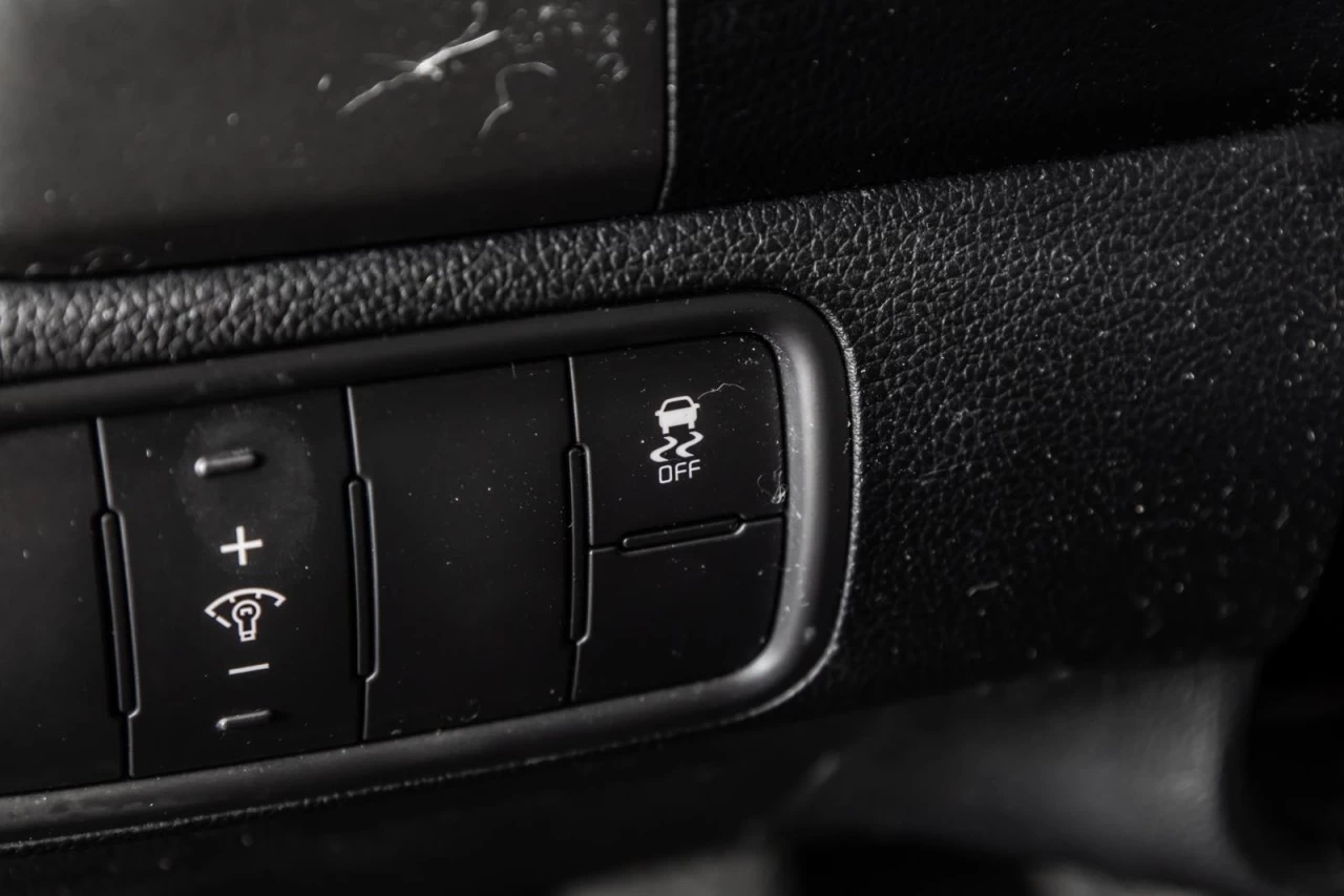 2014 Kia Forte Manuelle de base Garantie 1 AN Image principale
