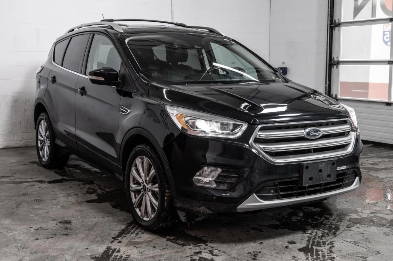 2017 Ford Escape Titanium 4WD+NAVI+TOIT.PANO+CUIR+SIEGES.CHAUFFANTS Image principale
