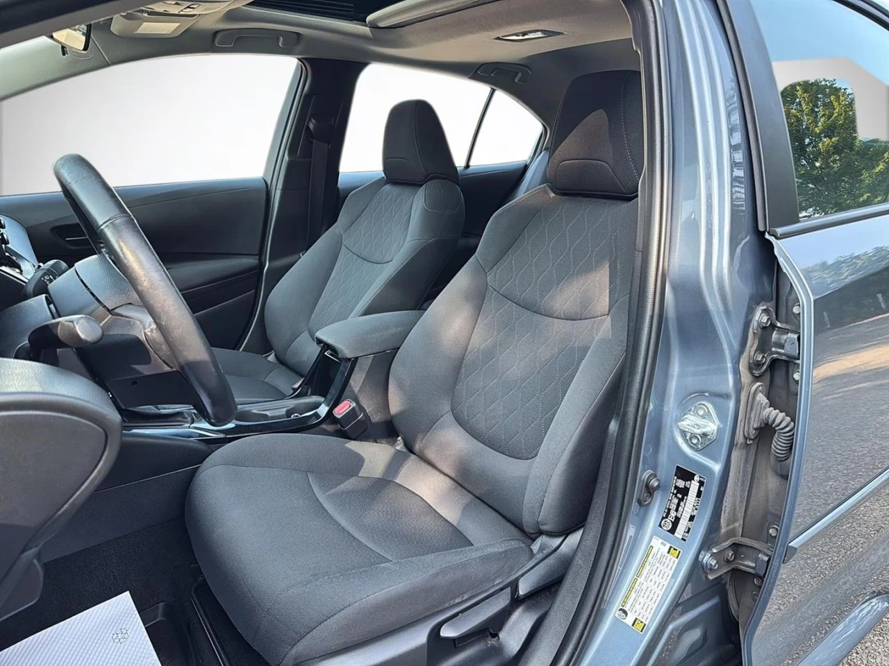 2022 Toyota Corolla LE MAGS+TOIT.OUVRANT+SIEGES.CHAUFF+BLUETOOTH Image principale