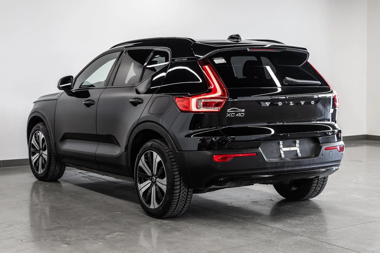 2023 Volvo XC40 Core Awd Image principale