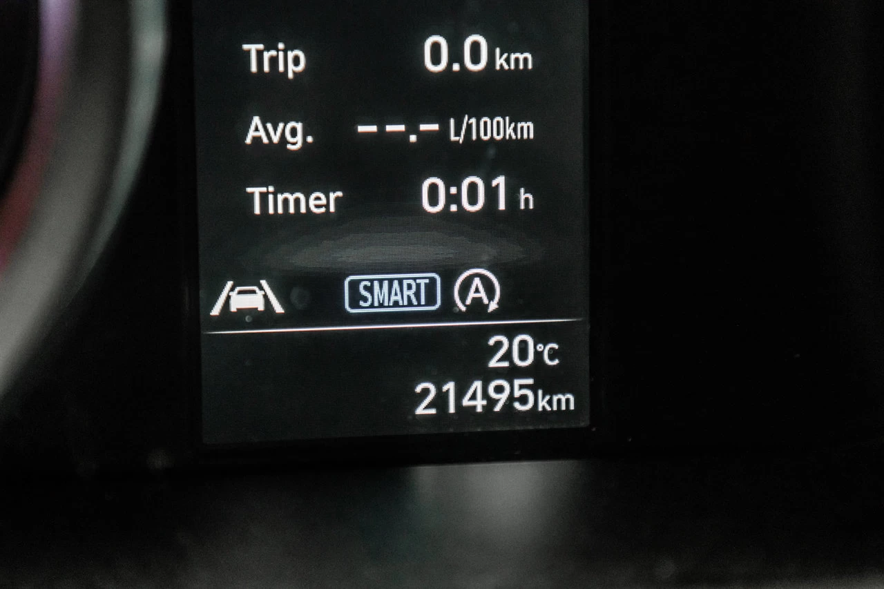2023 Hyundai Elantra Essential Main Image