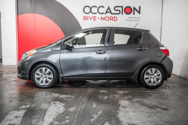 Toyota Yaris Manuelle Hatchback AUBAINE! 2012