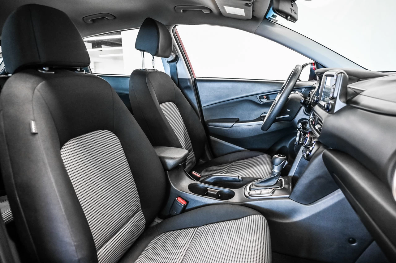 2021 Hyundai Kona Essential Main Image