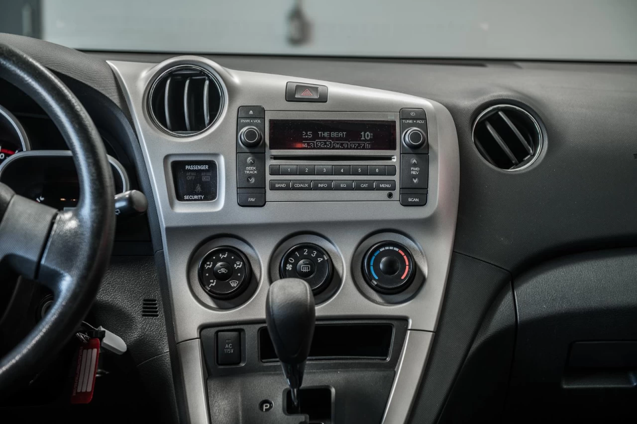 2009 Pontiac Vibe Automatique AUBAINE!!! Main Image