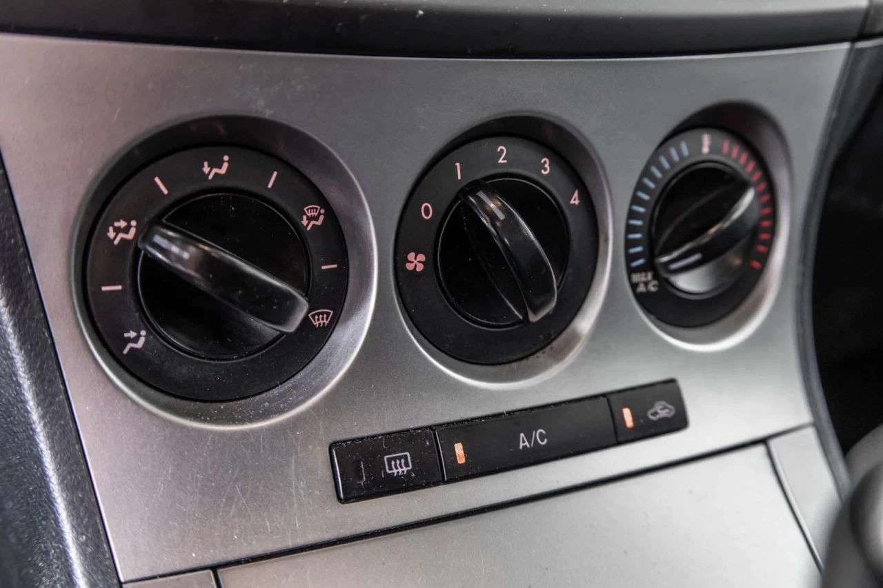 2010 Mazda Mazda3 Manuelle AUBAINE!!! Image principale