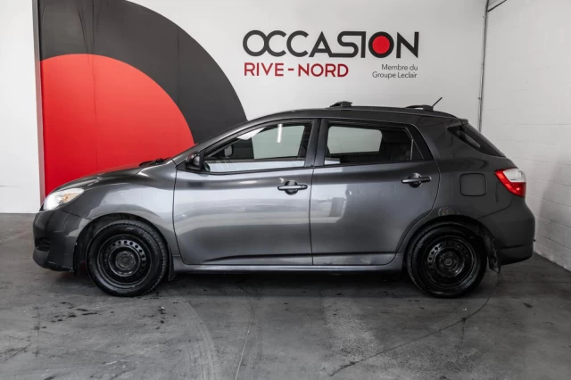 Toyota Matrix Automatique -4x4 - AUBAINE 2010