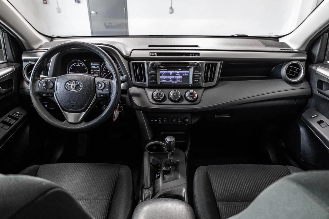 2017 Toyota RAV4 LE MAGS+SIEGES.CHAUFF+BLUETOOTH+CAM.RECUL Main Image