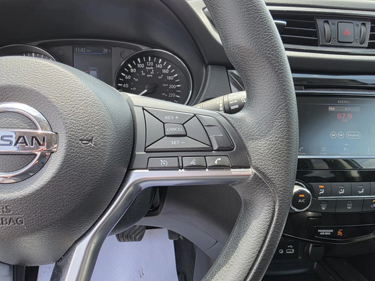 2018 Nissan Rogue AWD S Image principale