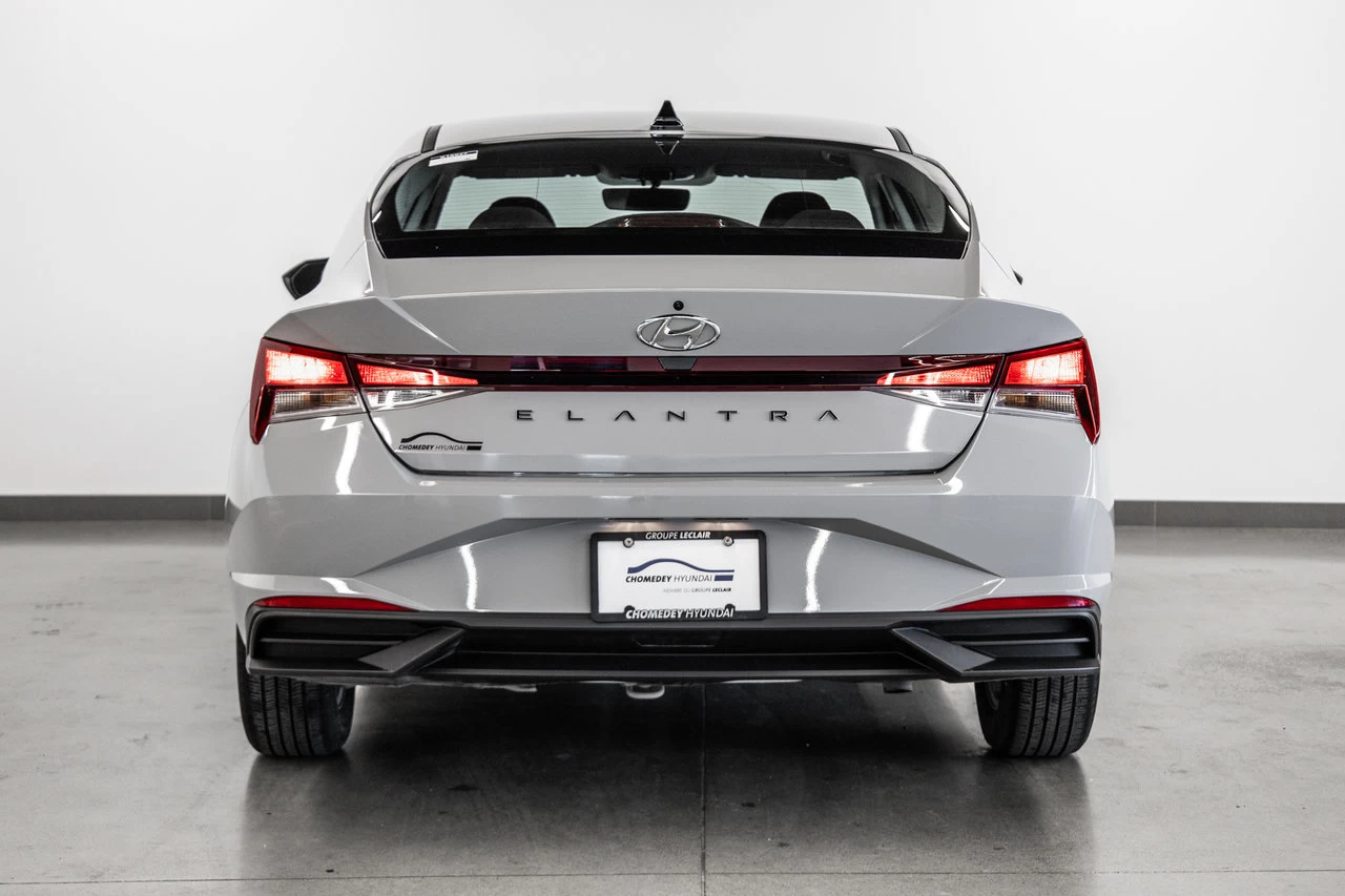 2022 Hyundai Elantra Essential Image principale