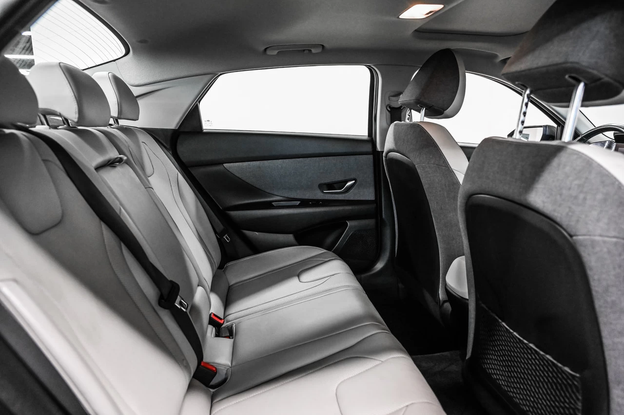 2021 Hyundai Elantra Ultimate Tech Main Image