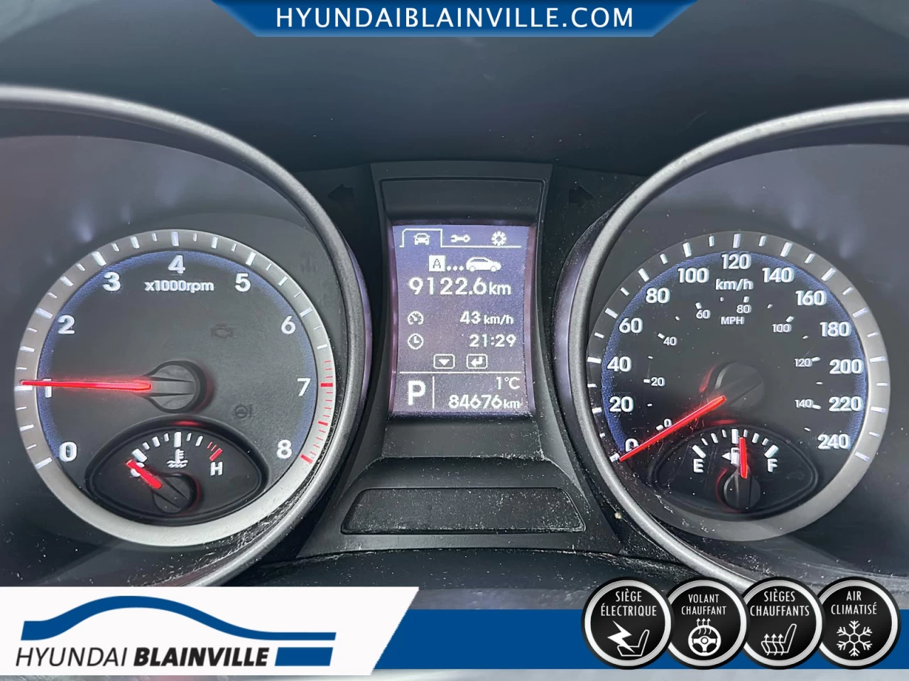 2016 Hyundai Santa Fe Sport FWD, PREMIUM, 2.4L, BANCS CHAUFFANTS+ Main Image