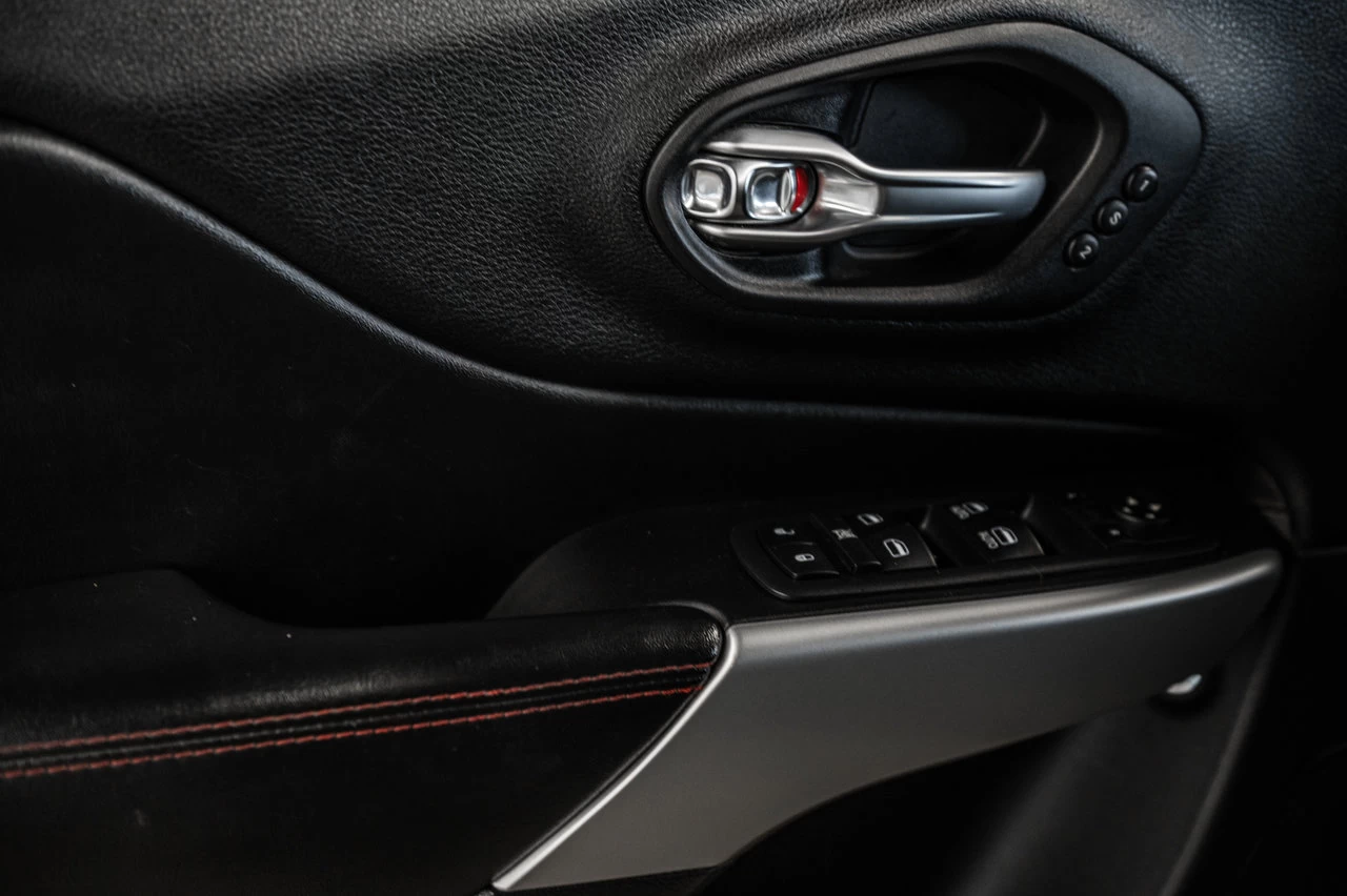 2018 Jeep Cherokee Trailhawk V6 4wd Image principale